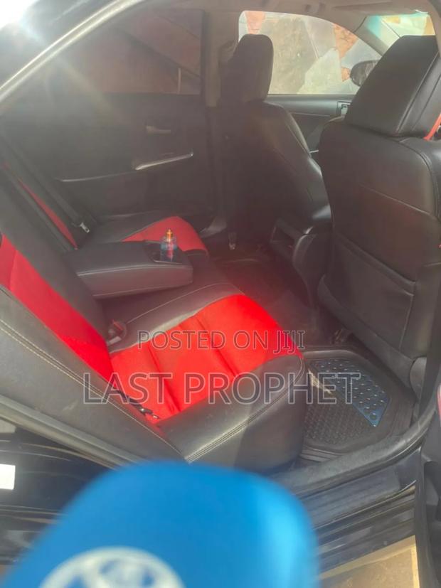 Toyota Camry SE Sport 4dr Sedan w/Prod. End 11/13 (2.5L 4cyl 6A) 2014 photo 4