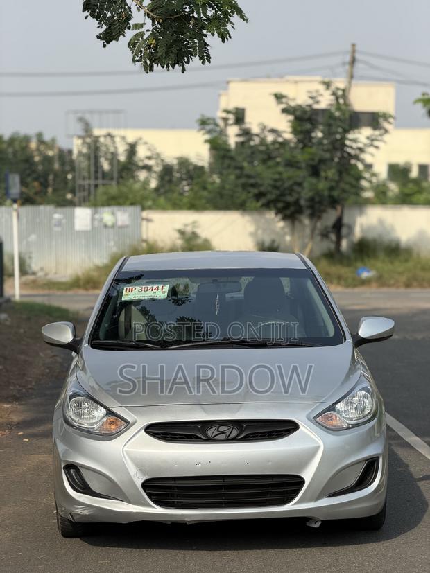 Hyundai Accent 2014 Silver