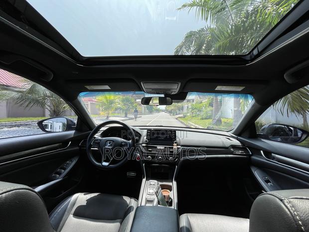 Honda Accord Sport 2.0T 2018 Black photo 8