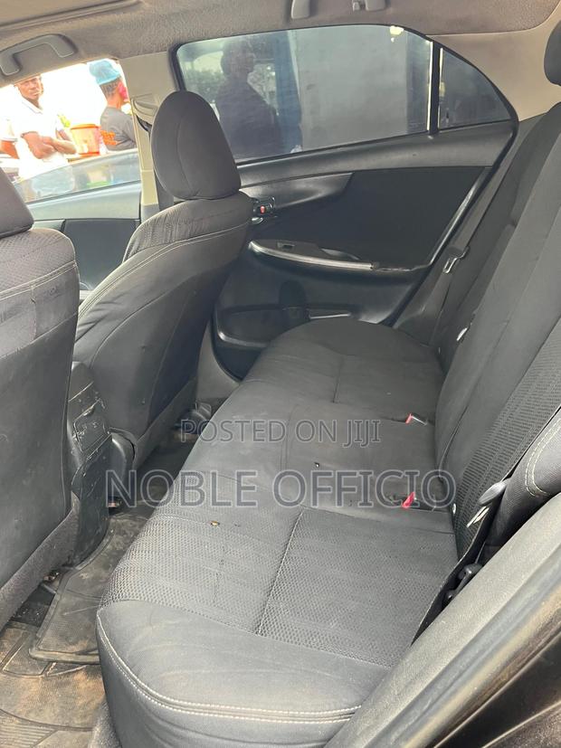 Toyota Corolla 2013 Black