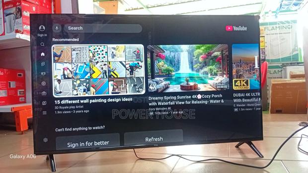 TCL 43in Smart Tv Home Entertainment photo 2