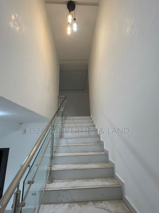 4bdrm House in Lakeside Estate for sale photo 5