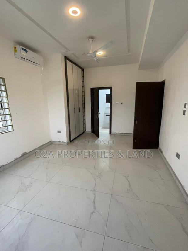 4bdrm House in Lakeside Estate for sale photo 6