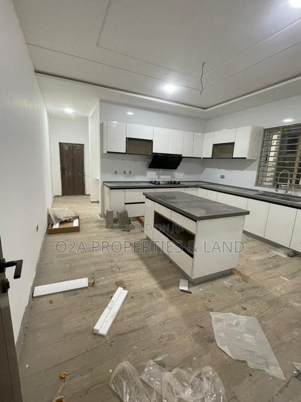 4bdrm House in Lakeside Estate for sale photo 14