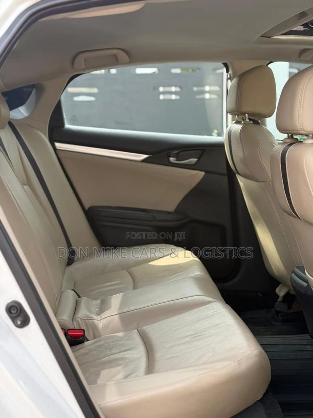 Honda Civic EX-L Sedan 2018 White photo 3