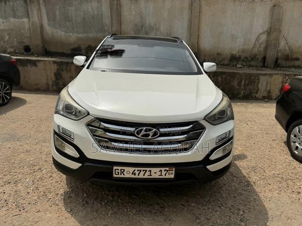 Hyundai Santa Fe 2015 White
