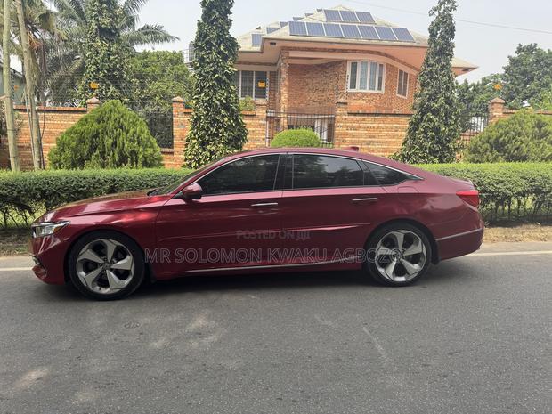 Honda Accord 2018 Red photo 6