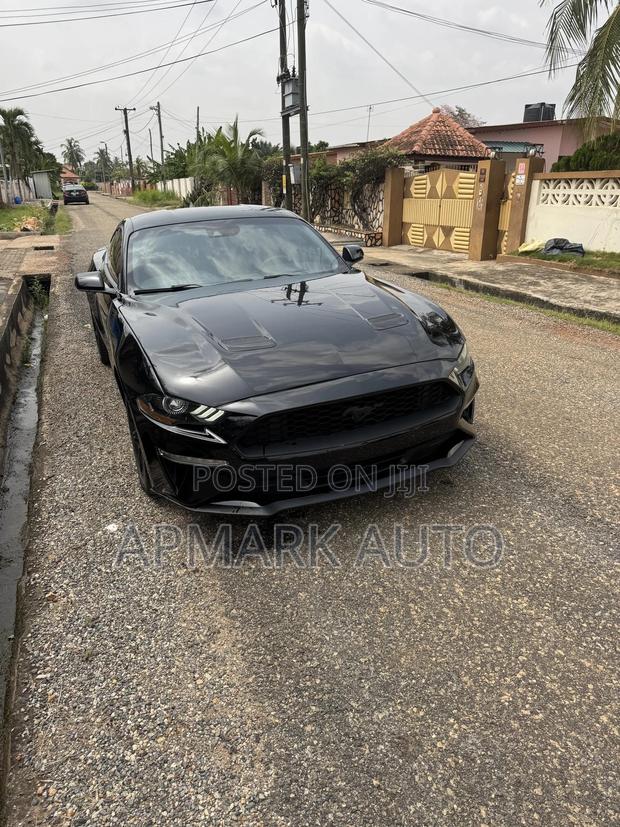 Ford Mustang EcoBoost Premium Fastback 2020 Black photo 7