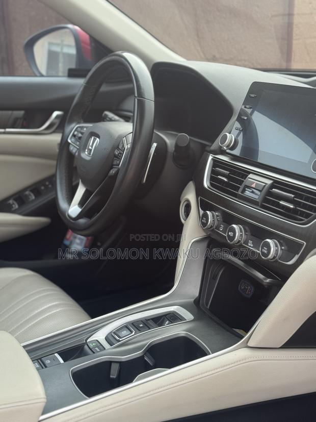 Honda Accord 2018 Red photo 12