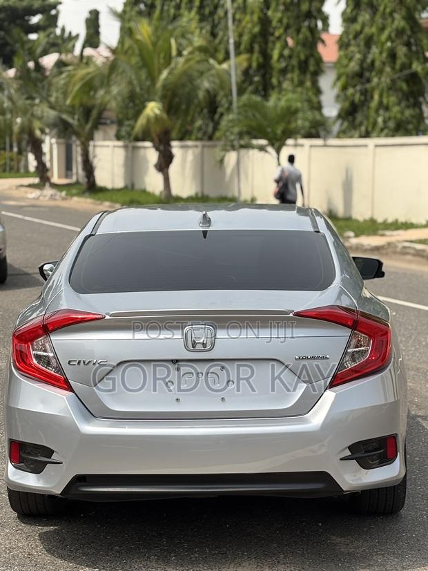 Honda Civic EX-L Sedan 2018 Silver photo 6