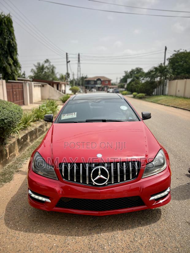 Mercedes-Benz C250 2014 Red