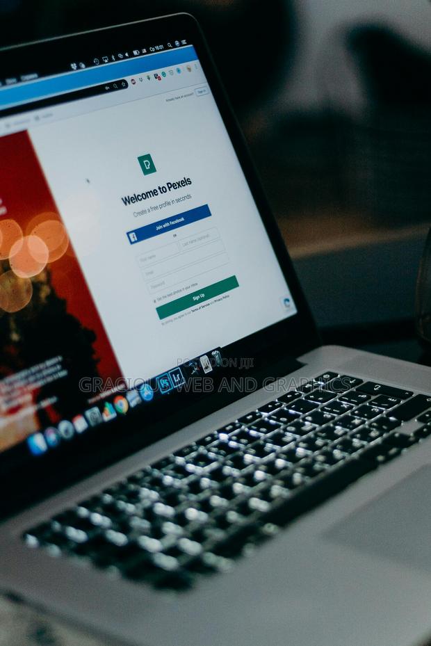Your Customers Are Online—Let’S Bring Them to You! · Photo 2