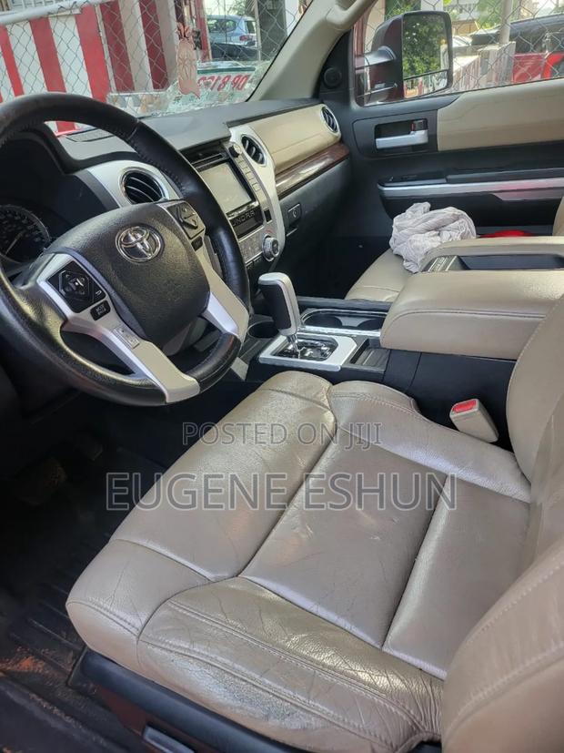 Toyota Tundra 2016 Red