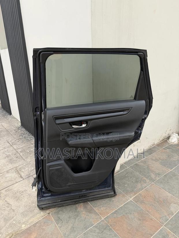 Honda CRV 2023 2024 Rear Doors photo 3