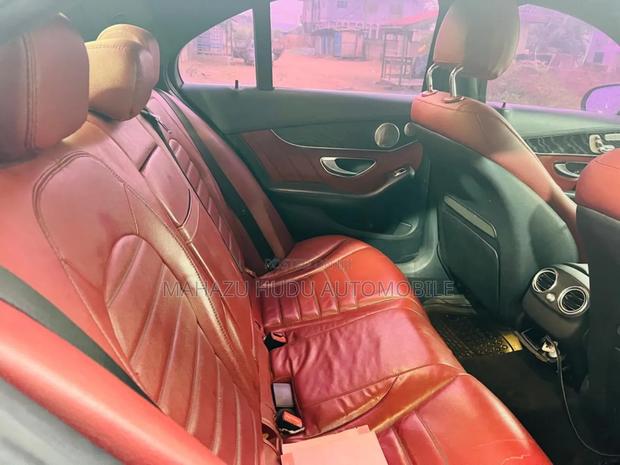 Mercedes-Benz C300 Sport 4dr AWD 4Matic Sedan (2.0L 4cyl 7A) 2015 Black