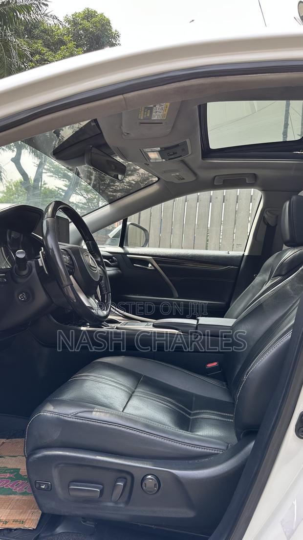 Lexus RX 350 2021 White