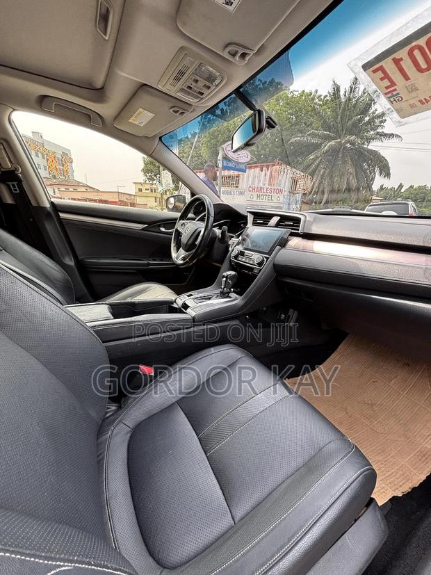 Honda Civic EX-L Sedan 2018 Silver photo 4