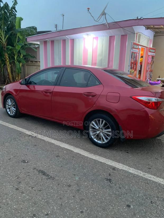 Toyota Corolla LE Premium 4dr Sedan (1.8L 4cyl CVT) 2016 Red