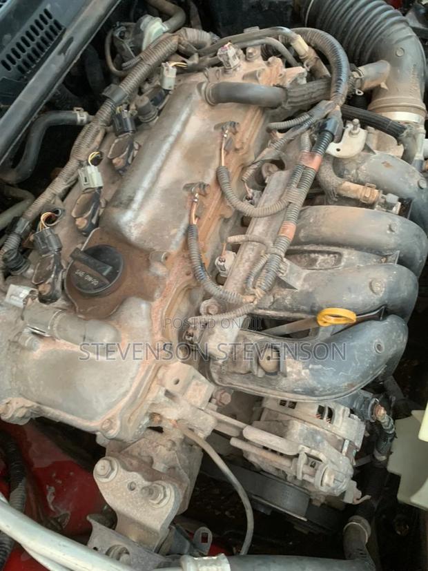 Toyota Corolla LE Premium 4dr Sedan (1.8L 4cyl CVT) 2016 Red