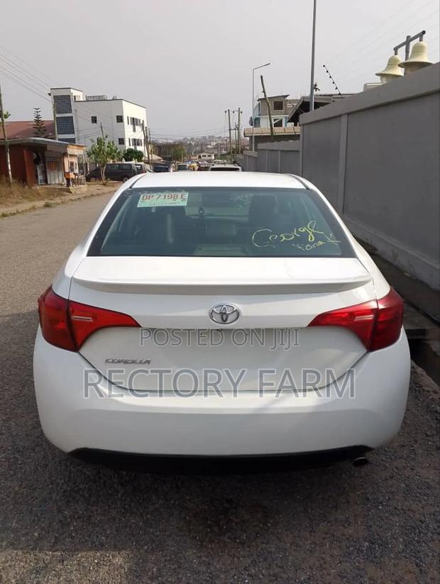 Toyota Corolla S 4dr Sedan (1.8L 4cyl CVT) 2015 White photo 5
