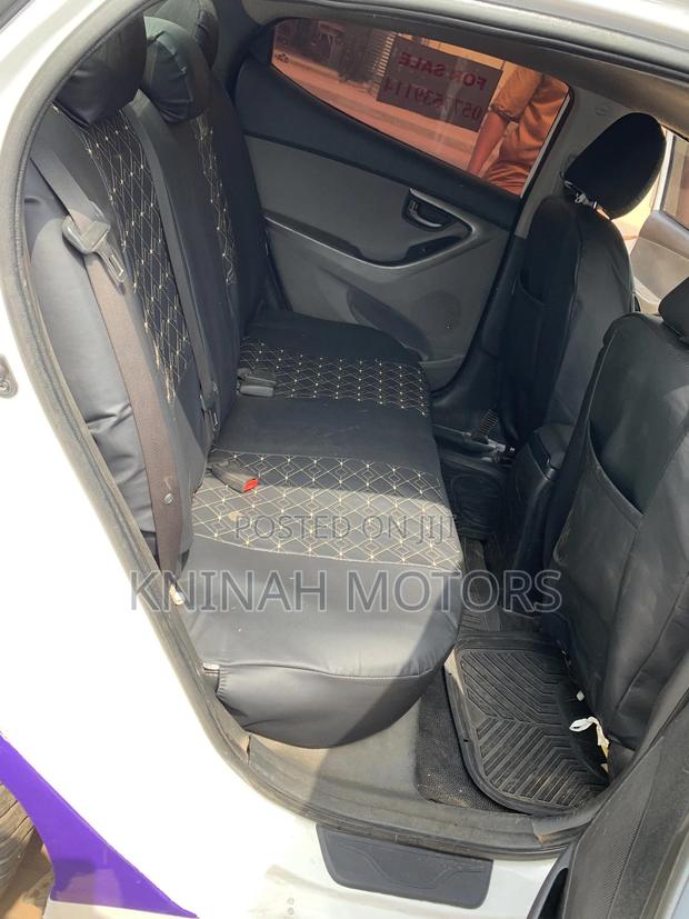 Hyundai Elantra 2013 White photo 5