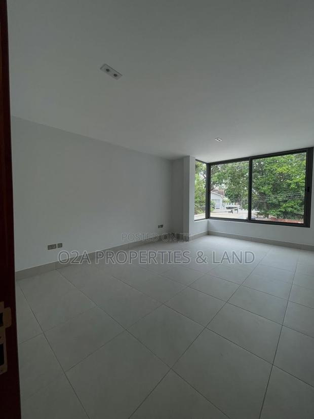 4bdrm House in Cantomments, Acquinas for sale photo 6
