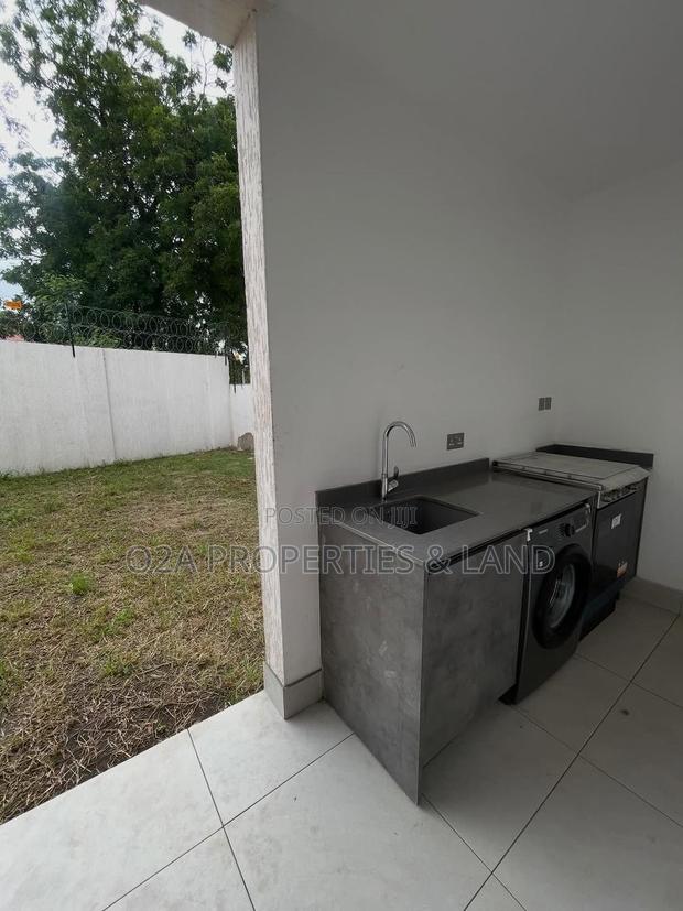 4bdrm House in Cantomments, Acquinas for sale photo 8