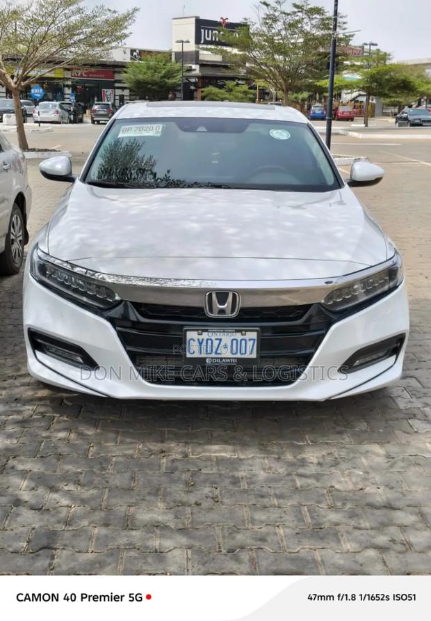 Honda Accord Sport (2.0L 4cyl Turbo 10A) 2019 White