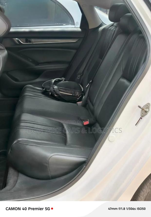 Honda Accord Sport (2.0L 4cyl Turbo 10A) 2019 White photo 3