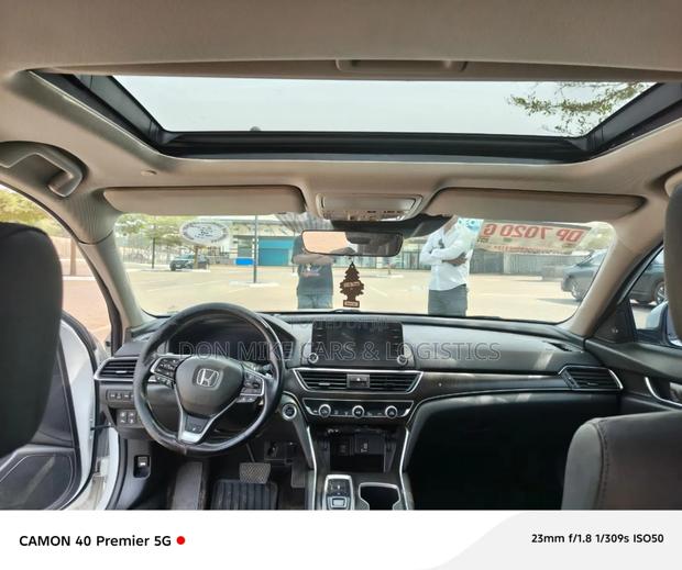 Honda Accord Sport (2.0L 4cyl Turbo 10A) 2019 White photo 5