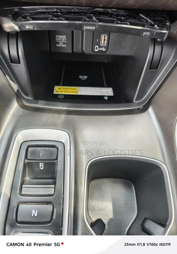 Honda Accord Sport (2.0L 4cyl Turbo 10A) 2019 White photo 9