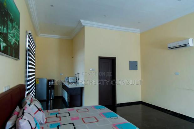 Furnished 3bdrm Apartment in Ridge for sale photo 3