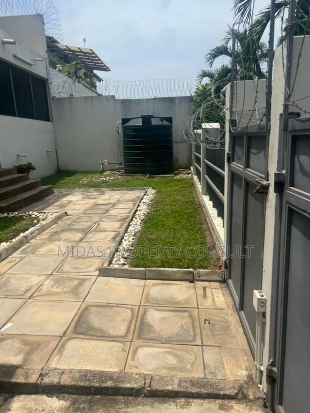 3bdrm House in Cantonment, Cantonments for rent photo 4
