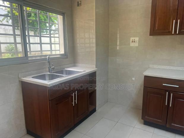 3bdrm House in Cantonment, Cantonments for rent photo 11