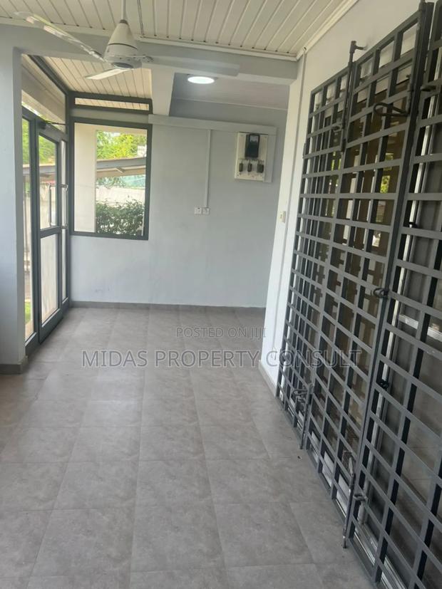 3bdrm House in Cantonment, Cantonments for rent photo 15