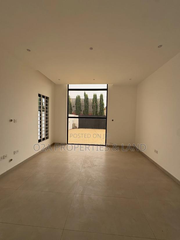 3bdrm House in East Legon Hills for sale photo 3