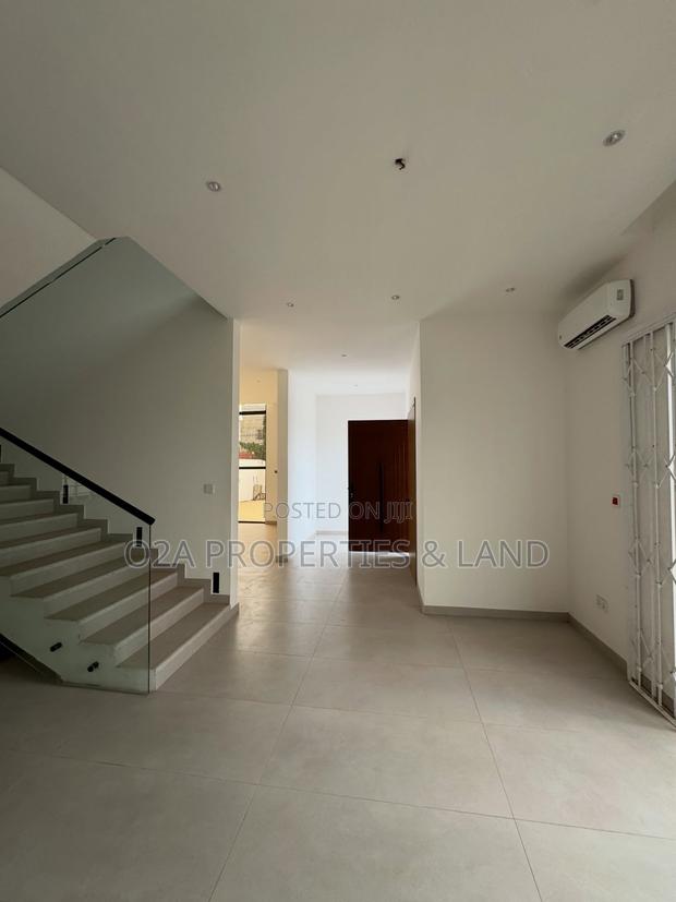 3bdrm House in East Legon Hills for sale photo 7