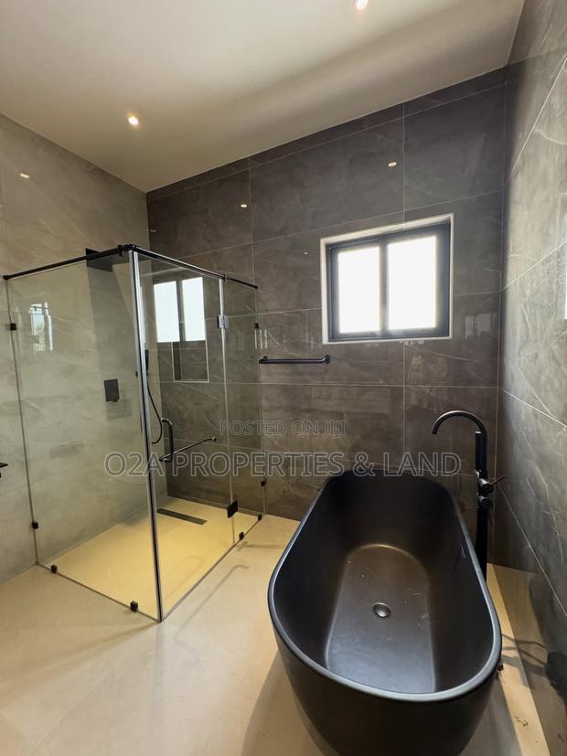 3bdrm House in East Legon Hills for sale photo 9