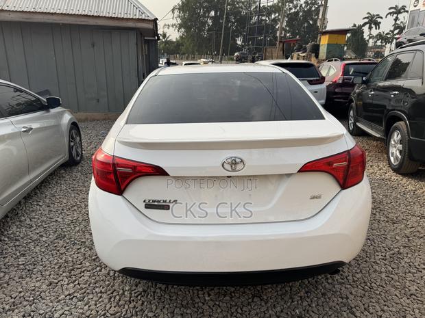 Toyota Corolla 2017 White