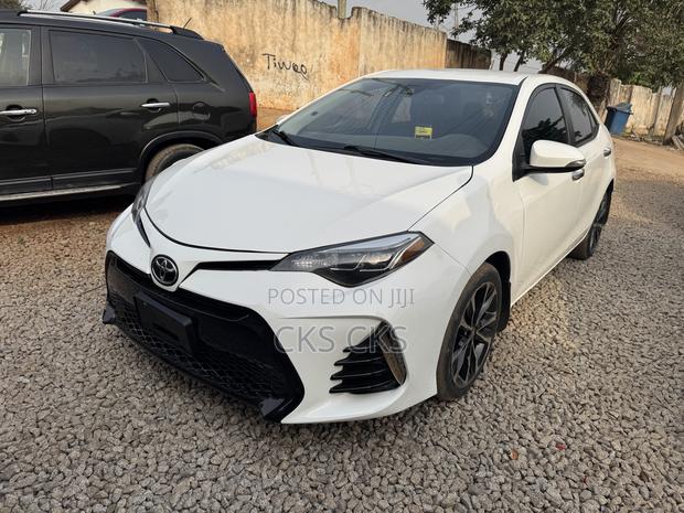 Toyota Corolla 2017 White