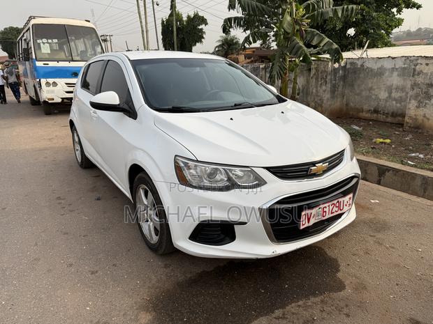 Chevrolet Sonic 2017 White