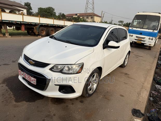 Chevrolet Sonic 2017 White