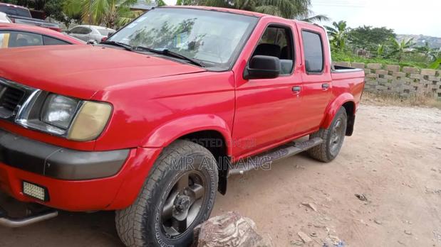 Nissan Hardbody 2400i Double Cab 4x4 2005 Red
