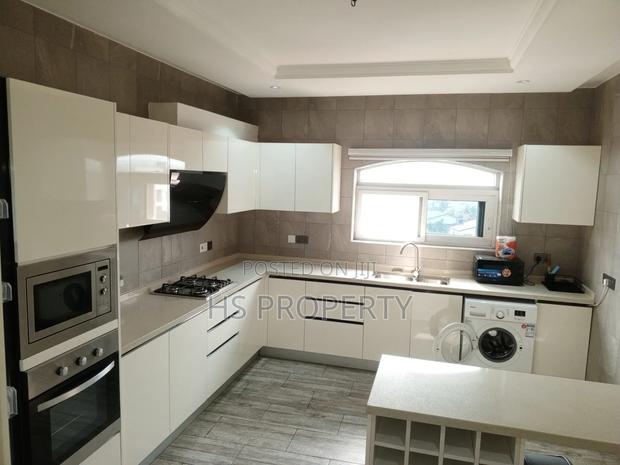 Furnished 3bdrm Penthouse in East Legon for rent photo 5