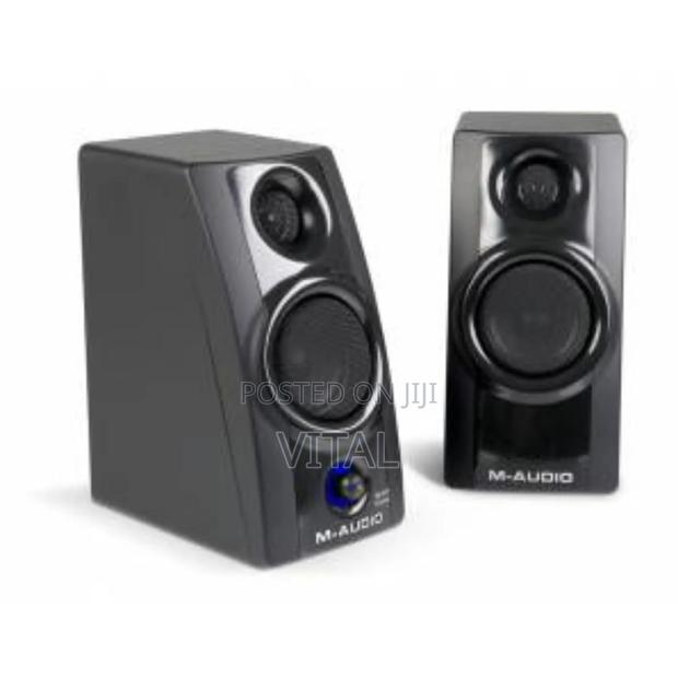Studio Monitor /M-Audio Av 20