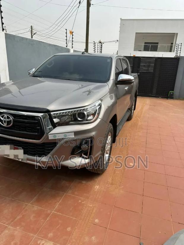 Toyota Hilux Revo Double Cab Deisel 2.4 AWD 2020 Silver