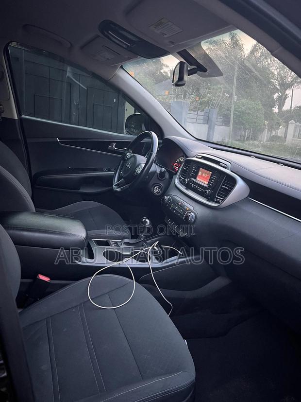 Kia Sorento 4dr SUV 2016 Burgundy photo 3