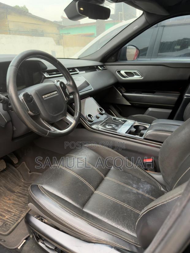 Land Rover Range Rover Velar P250 HSE R-Dynamic 4x4 2018 Black photo 2