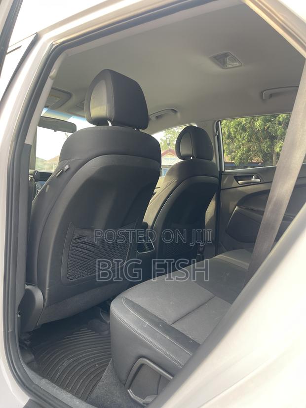 Hyundai Tucson Sport AWD 2017 White photo 7