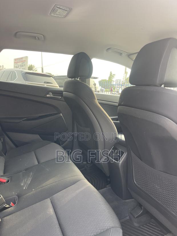 Hyundai Tucson Sport AWD 2017 White photo 6